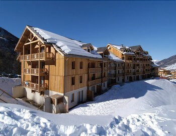 Mona Lisa Les Chalets Du Bois Méan Les Orres 2019 Room - 