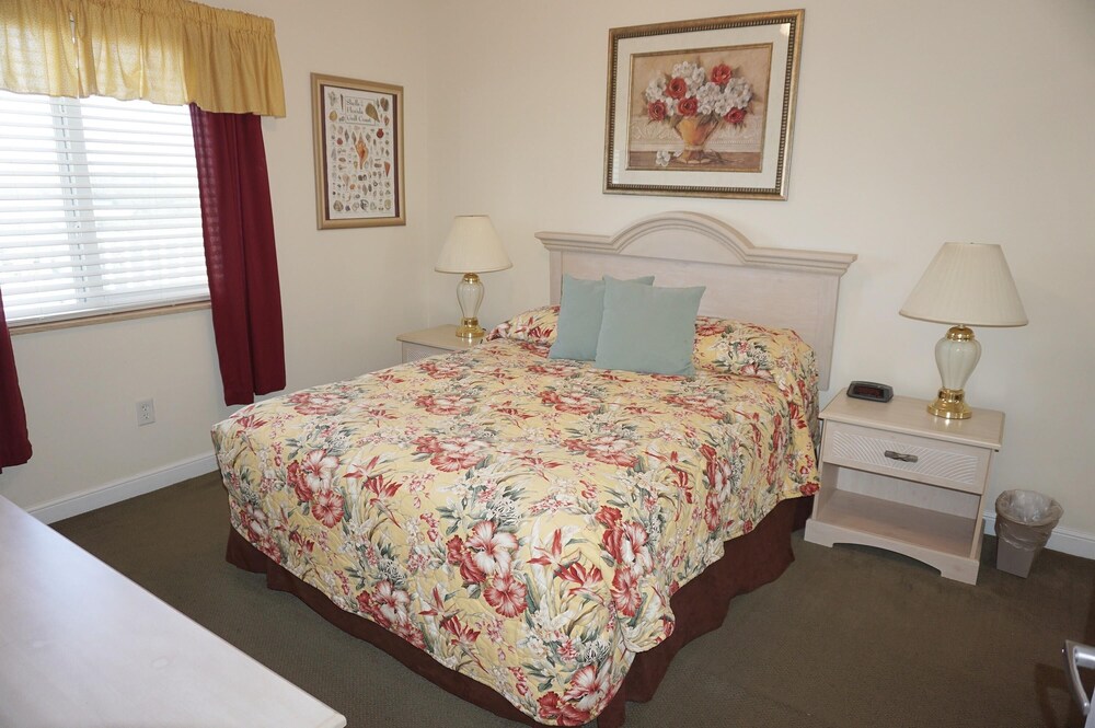 Boca Ciega Resort, St. Petersburg Clearwater Room Prices & Reviews