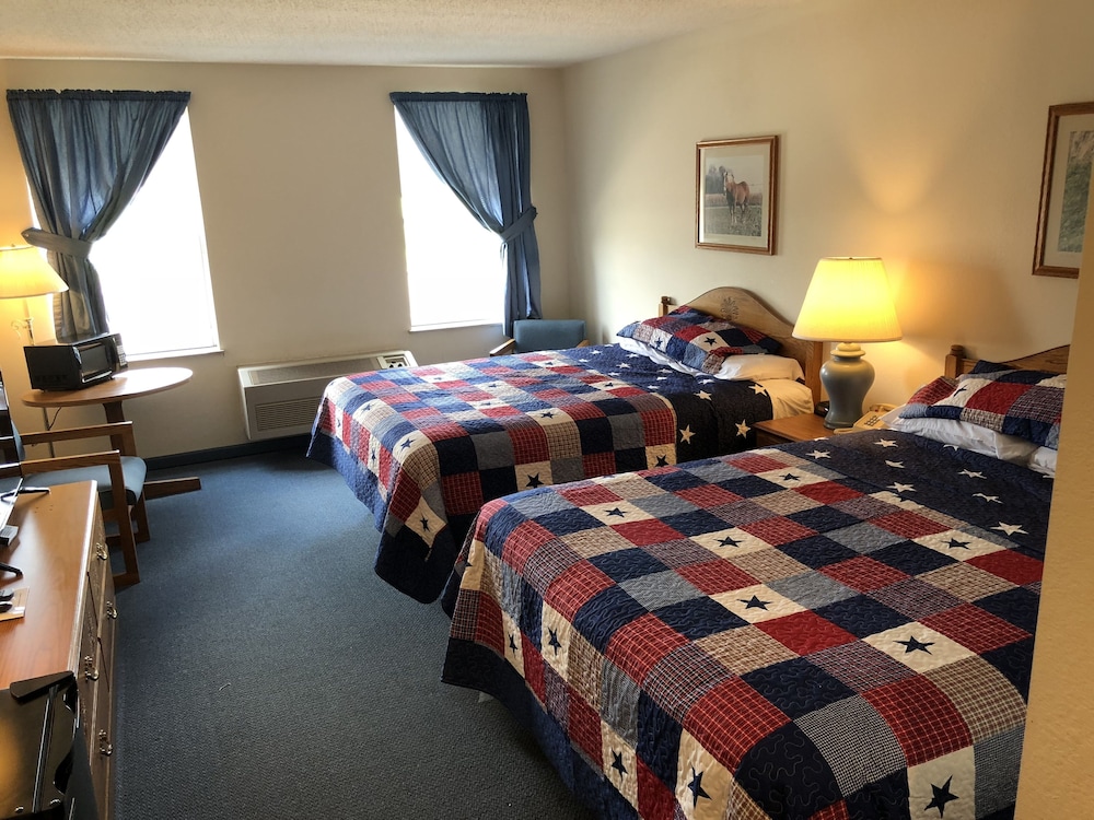 CountrySide Inn, Nappanee: $83 Room Prices & Reviews | Travelocity