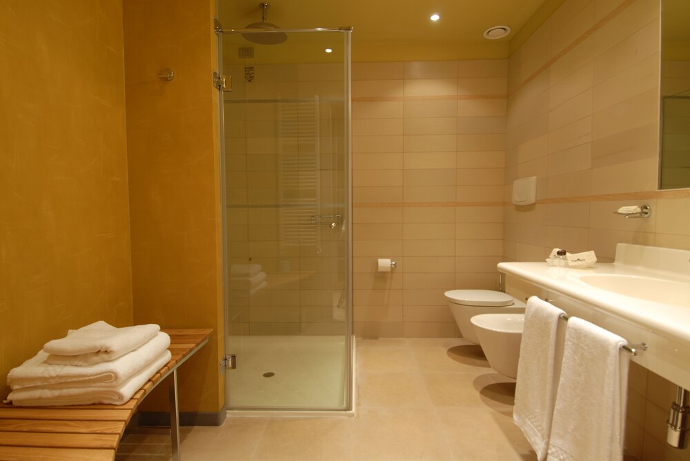 Motel Piranha Casalino Ita Best Price Guarantee Lastminute - 