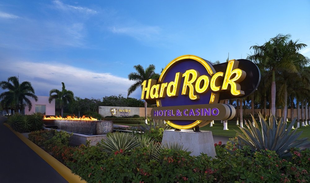 Property entrance, Hard Rock Hotel & Casino Punta Cana All Inclusive