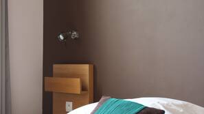 Biancheria da letto di alta qualità, una cassaforte in camera