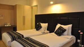 Minibar, in-room safe, desk, blackout curtains