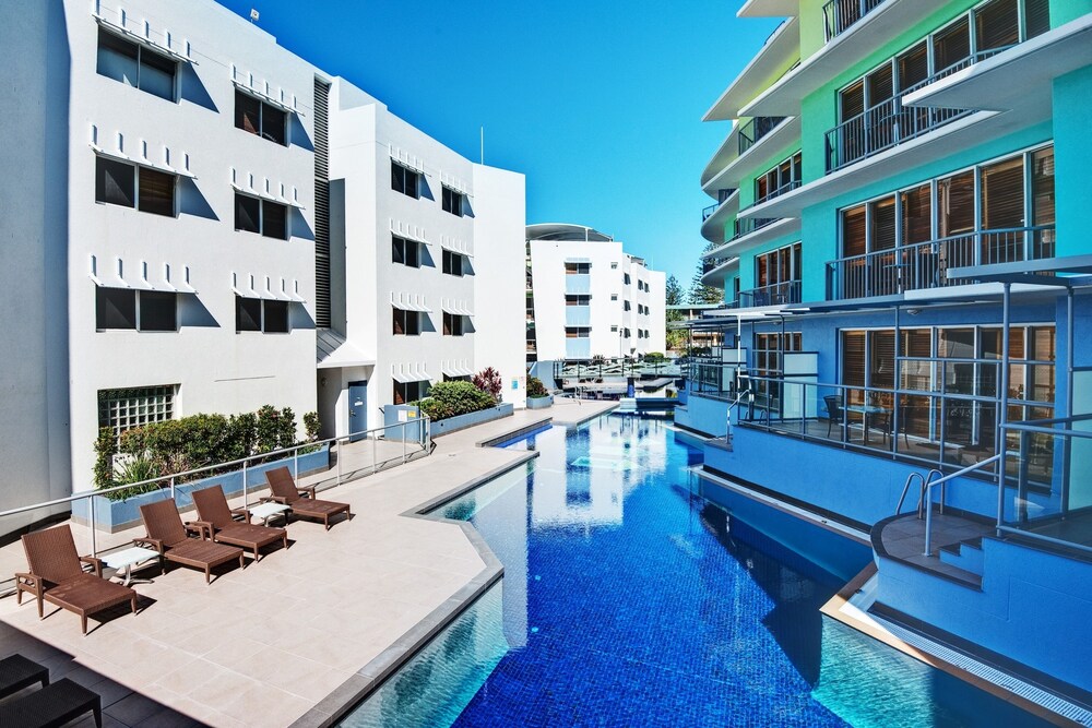 Rolling Surf Resort Kings Beach Aus Best Price Guarantee Lastminute