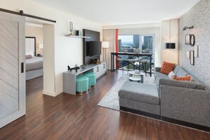 Suite, 1 King Bed, View (Gaslamp Quarter) | Premium bedding, in-room safe, desk, laptop workspace