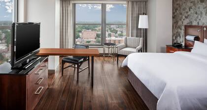 Lancaster Marriott at Penn Square