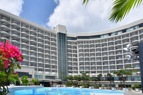 沖縄本島のsolare Hotels And Resorts Solare Hotels And Resorts の格安予約ならエクスペディア