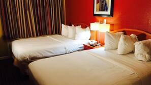 Premium bedding, desk, cribs/infant beds, free WiFi