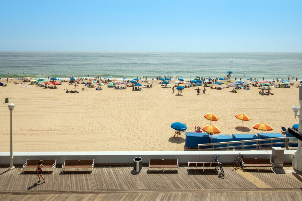 Courtyard Ocean City Oceanfront