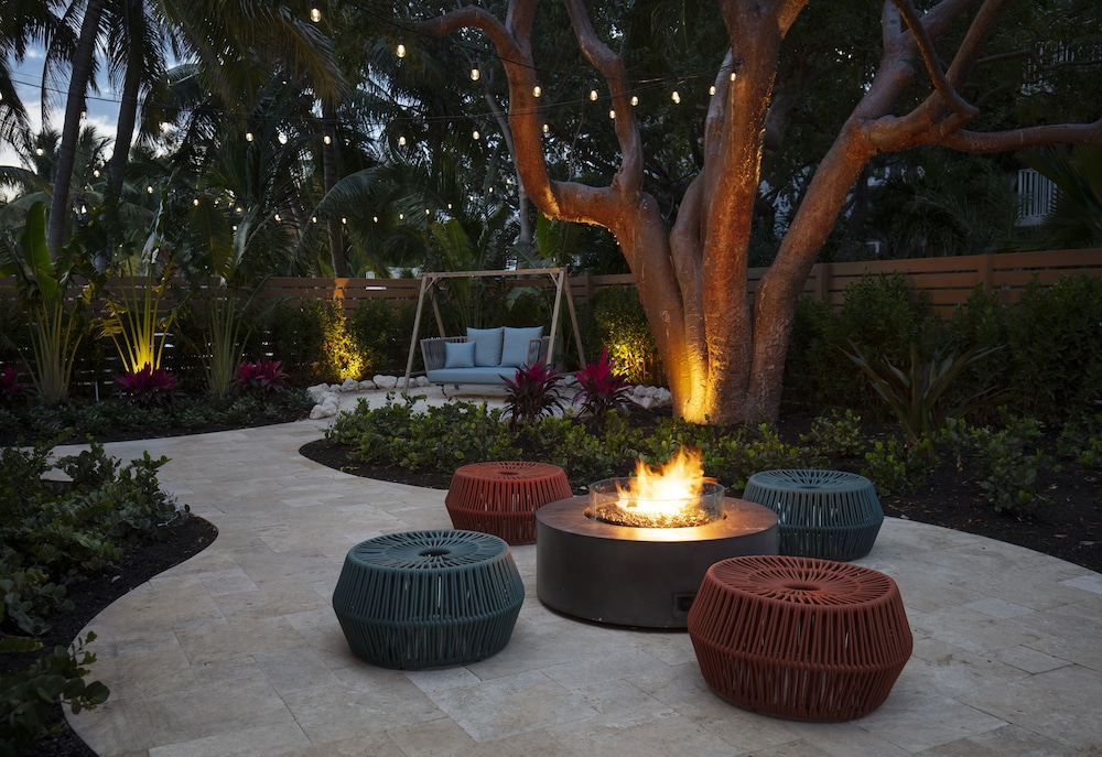 La Siesta Resort & Villas