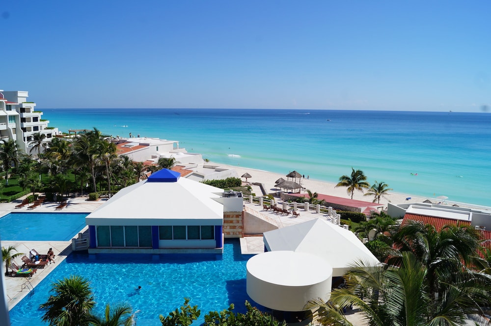 Solymar Cancun Beach Resort 2018 Room Prices 117 Deals Reviews Solymar Cancun Beach Resort 3 0 Out Of 5 Building Design Featured Image