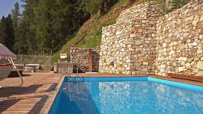 Piscina coperta, piscina all'aperto