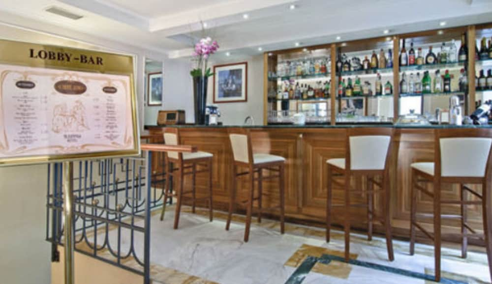 Bar (on property), Tmark Hotel Vaticano