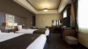 Premium bedding, down duvet, blackout curtains, soundproofing