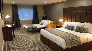 Desk, free cots/infant beds, free WiFi