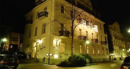 Hotel Weisses Haus