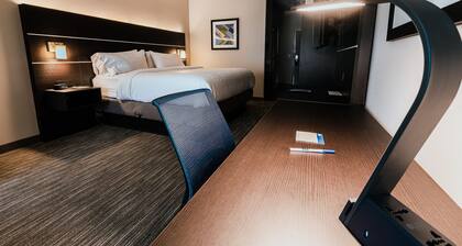 Holiday Inn Express Hotel & Suites Hamburg, an IHG Hotel