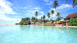 3 outdoor pools