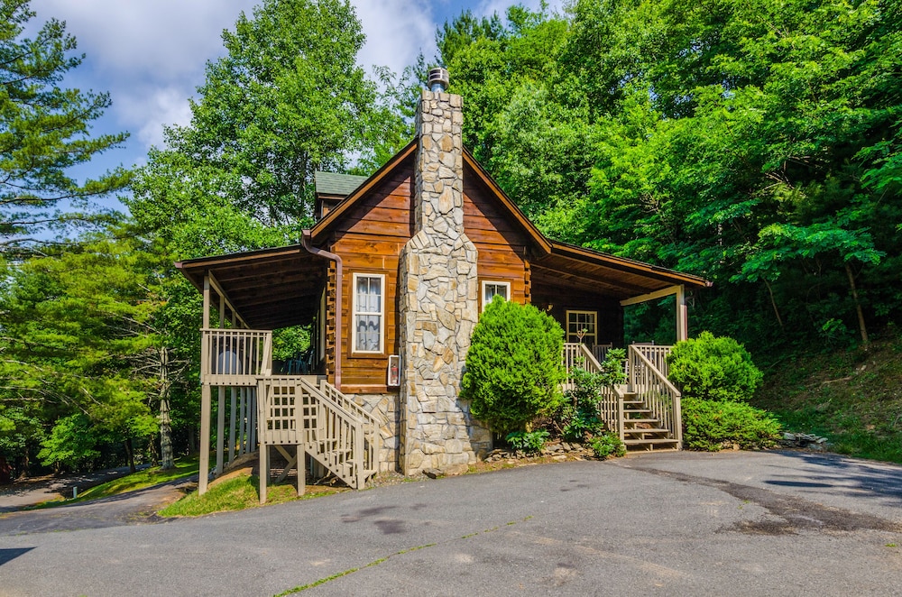 Highland Hills Motel and Cabins A Master Hosts Resort in Boone Best