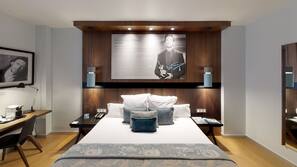 Free minibar items, in-room safe, individually decorated, desk