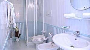 Set di cortesia gratuito, asciugacapelli, bidet