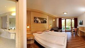 Premium bedding, down comforters, in-room safe, individually decorated