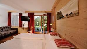 Premium bedding, down comforters, in-room safe, individually decorated