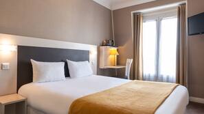 Minibar, in-room safe, desk, soundproofing