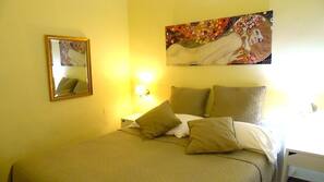 4 bedrooms, Frette Italian sheets, Select Comfort beds