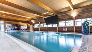 3 piscines couvertes