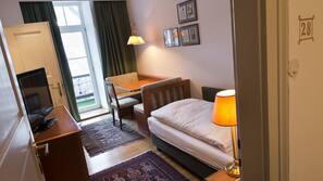Minibar, in-room safe, iron/ironing board, free WiFi