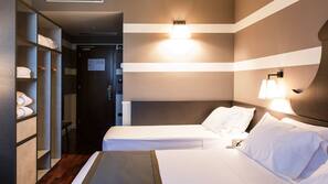 Literie hypoallergénique, couette en duvet d'oie, matelas Select Comfort