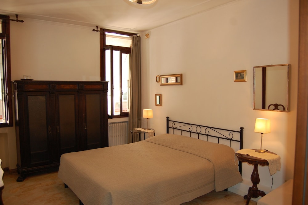 Room in Venice Bed & Breakfast in Venice, United States