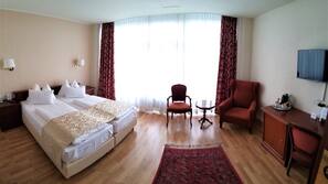 Biancheria da letto di alta qualità, minibar, una cassaforte in camera