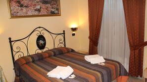 Premium bedding, cots/infant beds, free WiFi