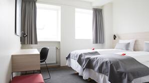 Skrivebord, kontorområde til laptop, gratis Wi-Fi