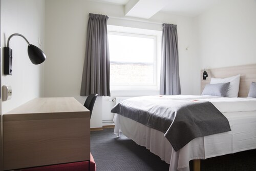 Hotels Near Chat Noir In Oslo From 51 Ebookerscom