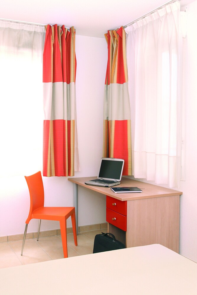 Appart Hotel La Duranne Appart Hotel La Duranne