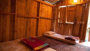 Premium bedding, free WiFi