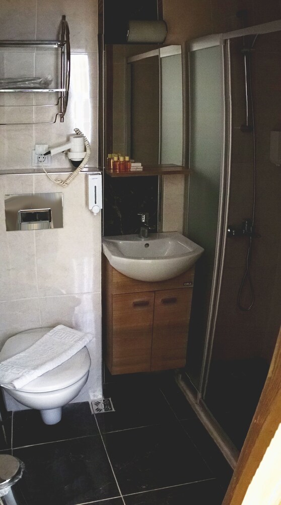 Photo - Blue Sea Garden