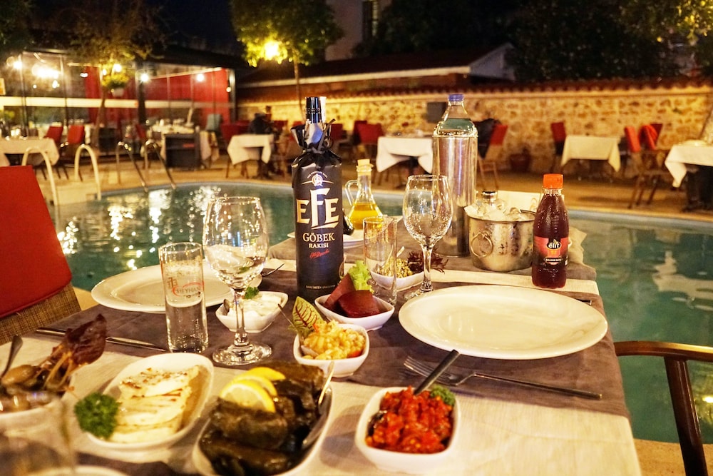 Photo - Blue Sea Garden