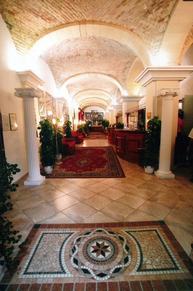 Hotel 4 Mori