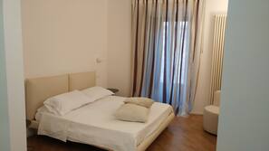 Minibar, una cassaforte in camera, una scrivania, insonorizzazione