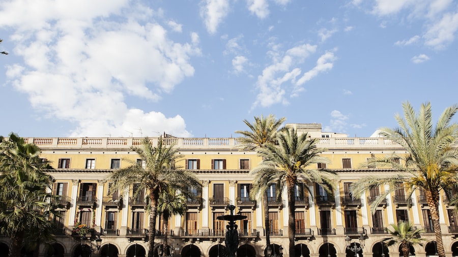 Las Ramblas Pasaje Bacardi Apartments