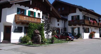 Ferienhaus Fux Hotel Garni