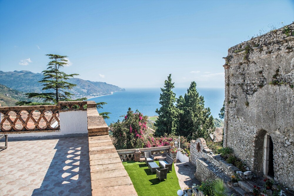 Отель таормина сицилия Отель таормина сицилия