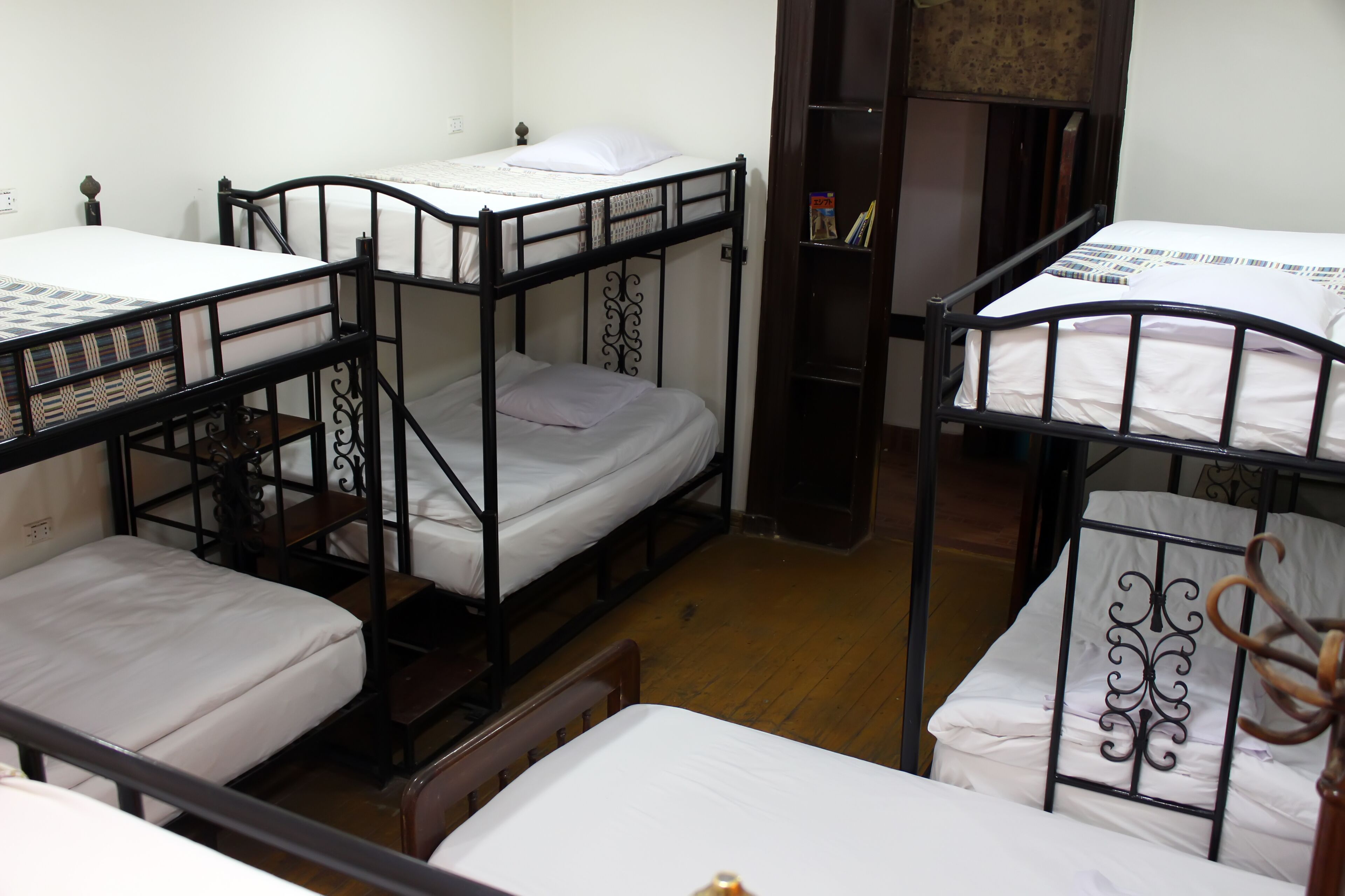 Kings Palace Hostel