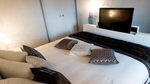 Coffre-forts dans les chambres, chambres insonorisées, Wi-Fi gratuit