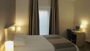 Coffre-forts dans les chambres, chambres insonorisées, Wi-Fi gratuit