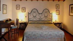 Minibar, una cassaforte in camera, una scrivania